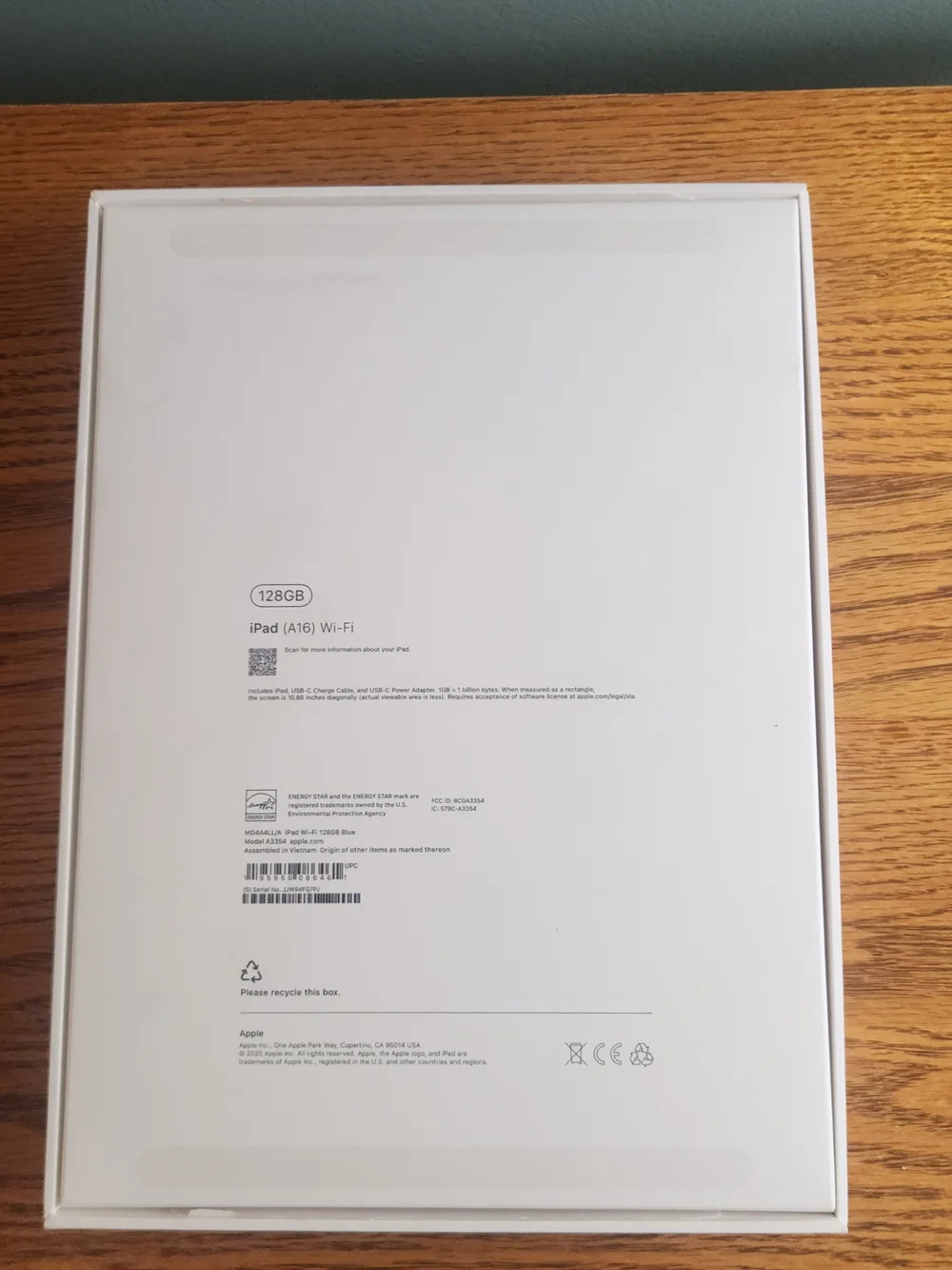 Apple iPad with Colorful Gradient Display Artwork (White Frame)